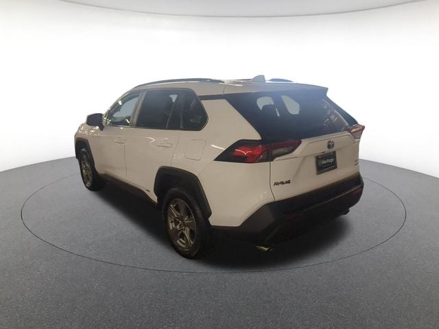 2024 Toyota RAV4 XLE - Photo 7