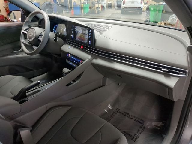 2026 Hyundai Elantra SEL Sport - Photo 18