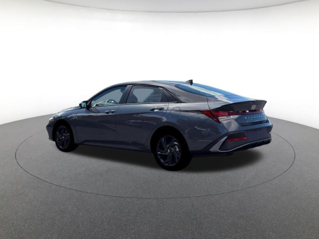 New 2026 Hyundai Elantra SEL Sport Sedan