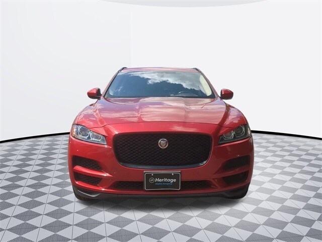2020 Jaguar F-PACE Premium photo 2