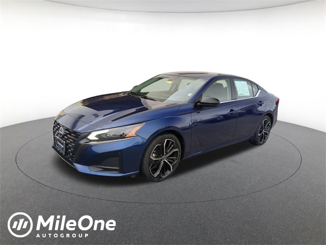 2023 Nissan Altima SR