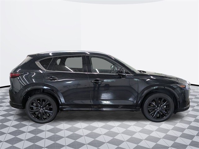 2022 Mazda CX-5 2.5 Turbo Signature photo 3