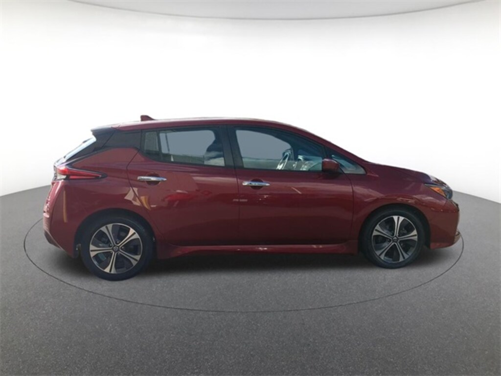 Used 2022 Nissan Leaf SV Hatchback