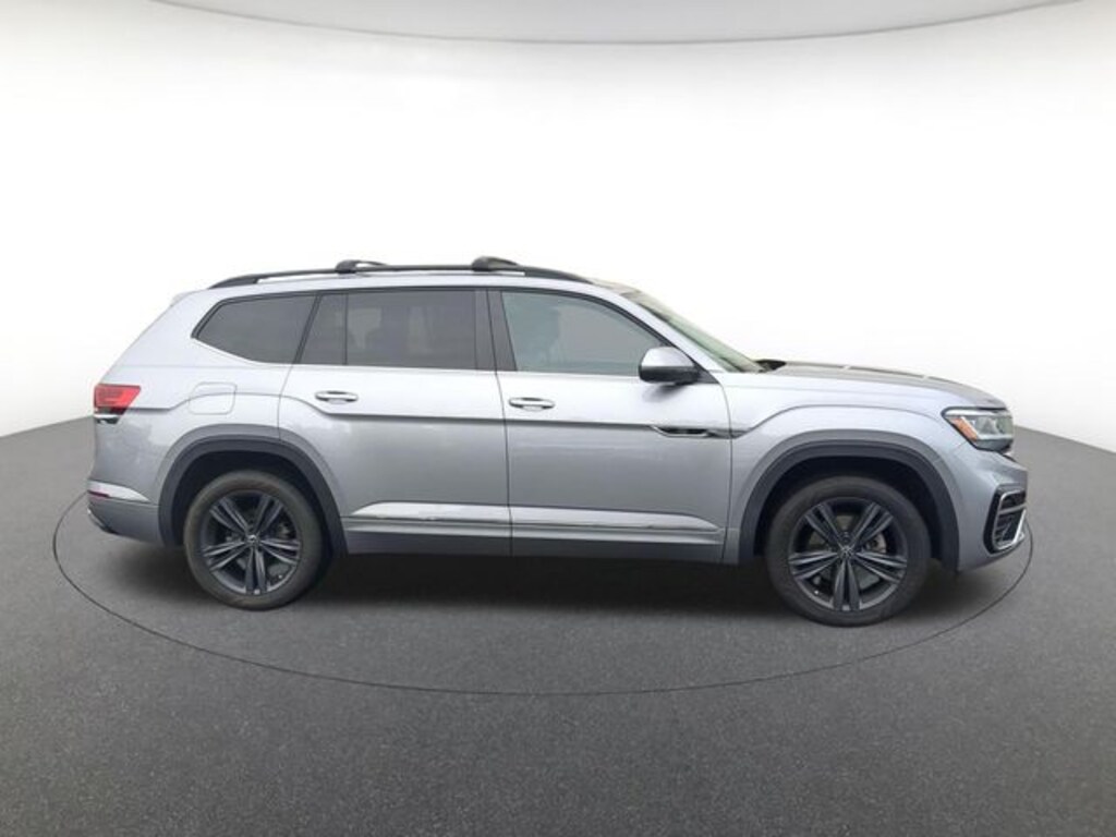 Used 2021 Volkswagen Atlas 3.6L V6 SE w/Technology R-Line SUV