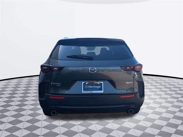 2023 Mazda CX-50 2.5 Preferred Plus photo 2