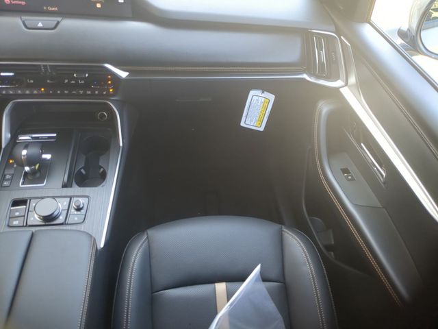 2026 Mazda CX-90 Premium Plus Package - Photo 9