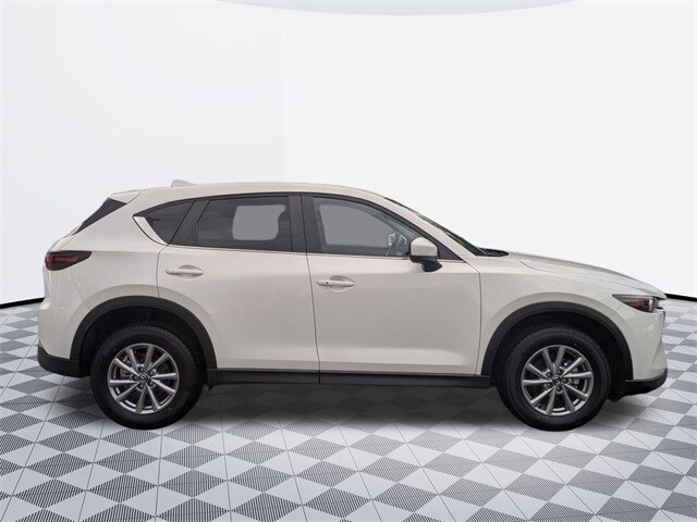 2023 Mazda CX-5 2.5 Select photo 4