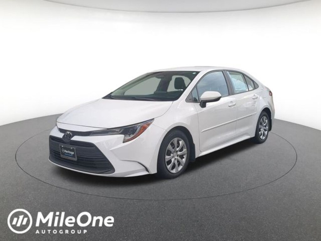 Used 2024 Toyota Corolla LE Sedan