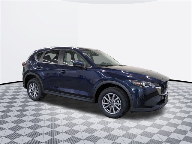2023 Mazda CX-5 2.5 S Preferred photo 2