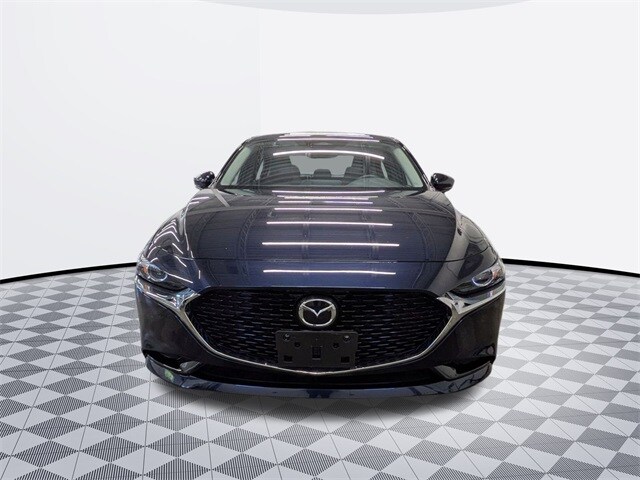 2025 Mazda Mazda3 2.5 s Preferred photo 2