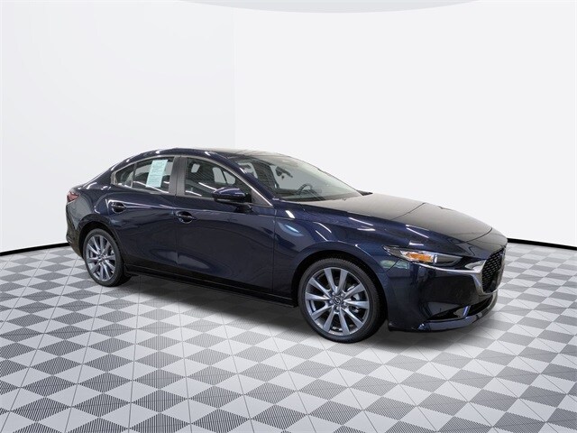 2025 Mazda Mazda3 2.5 s Preferred photo 3