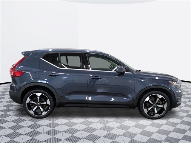 2019 Volvo XC40 T5 Inscription photo 3