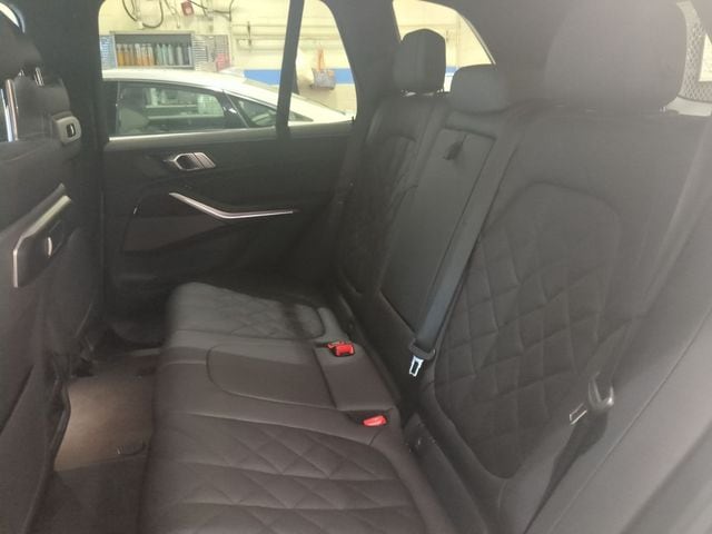 2026 BMW X5 40i - Photo 19