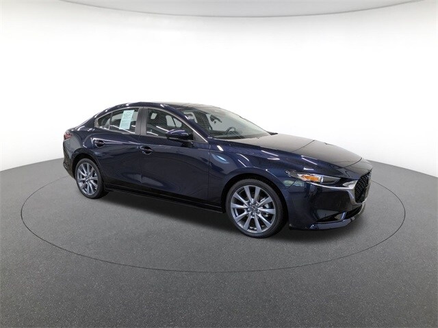 2025 Mazda Mazda3 2.5 s Preferred photo 3