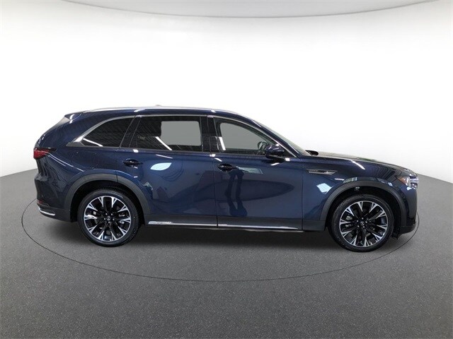 2024 Mazda CX-90 Premium photo 4