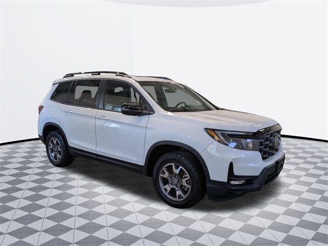 2022 Honda Passport TrailSport photo 3