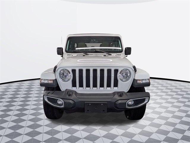 2018 Jeep Wrangler Unlimited Sahara photo 2