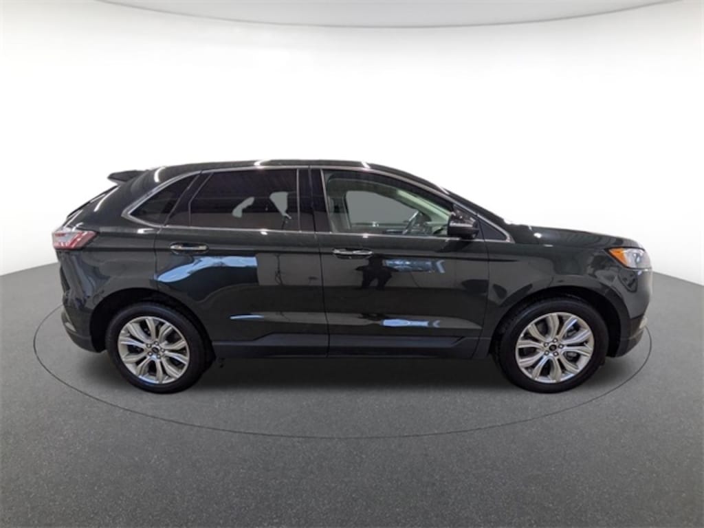 Used 2024 Ford Edge Titanium SUV