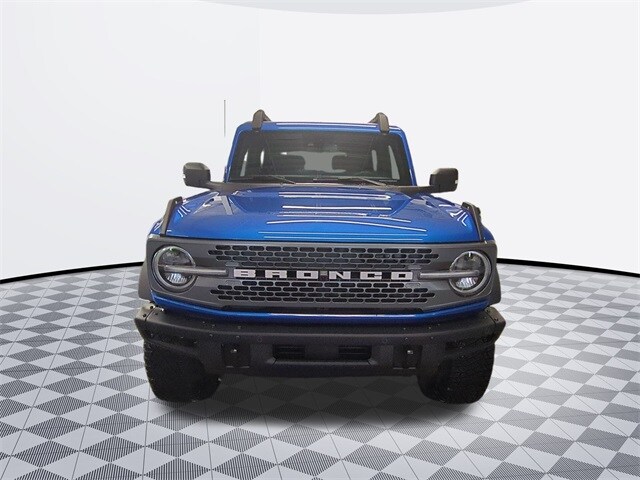 2024 Ford Bronco Badlands photo 2