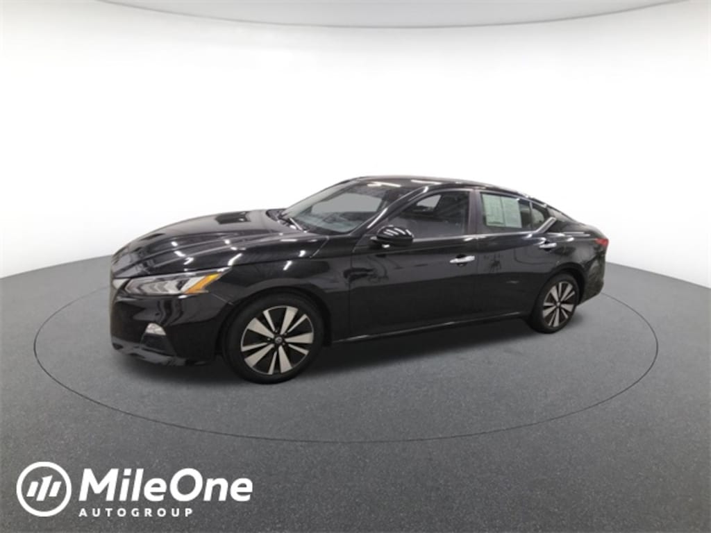 Used 2021 Nissan Altima 2.5 SV Sedan