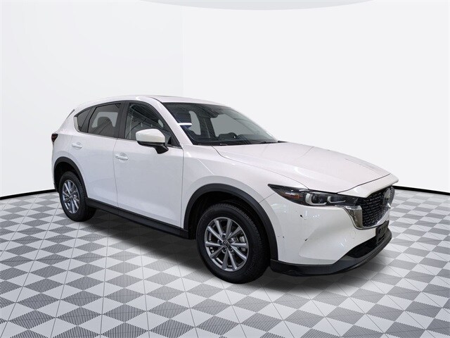 2022 Mazda CX-5 2.5 S Preferred photo 3