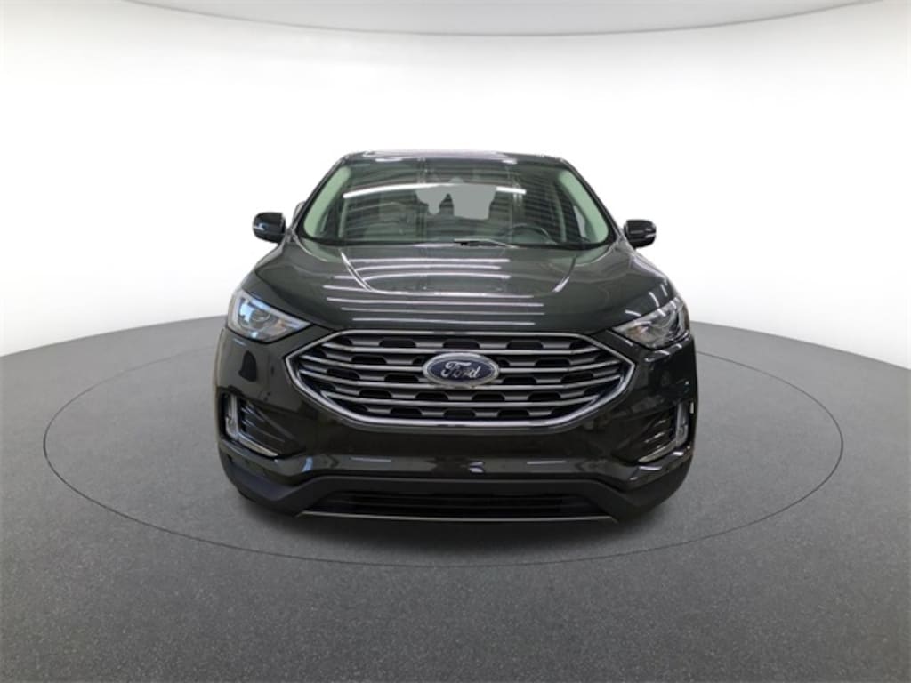 Used 2024 Ford Edge Titanium SUV