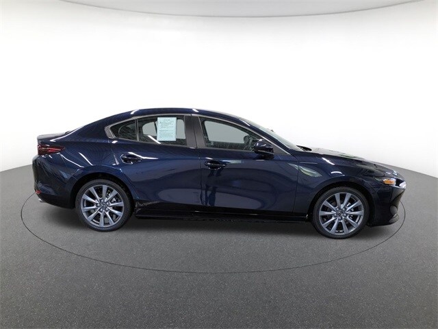 2025 Mazda Mazda3 2.5 s Preferred photo 4