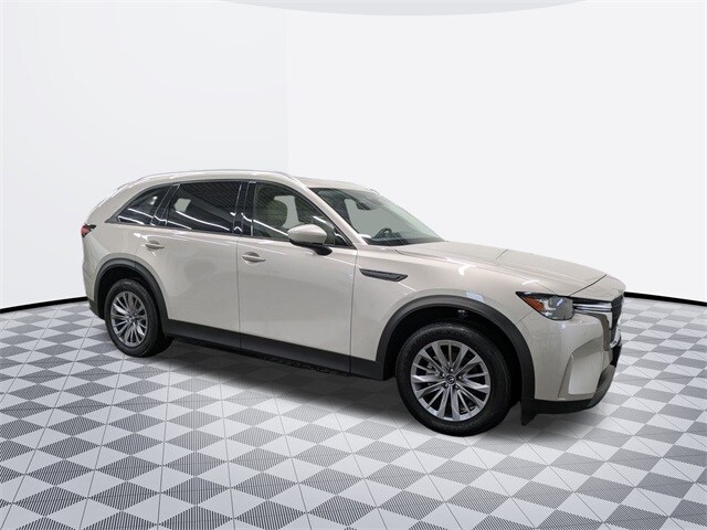 2024 Mazda CX-90 3.3 Turbo Preferred photo 2