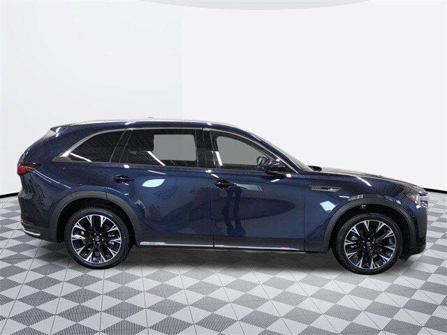 2024 Mazda CX-90 Premium photo 4