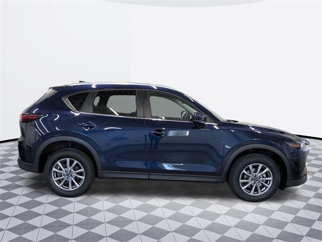 2023 Mazda CX-5 2.5 S Preferred photo 3