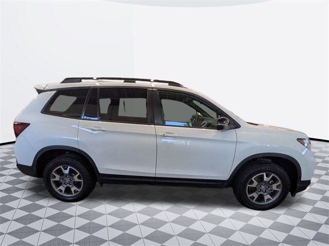 2022 Honda Passport TrailSport photo 4