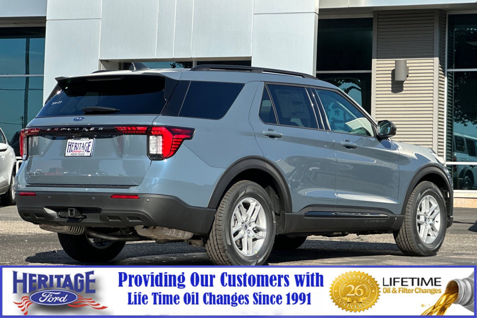 2026 Ford Explorer photo 3