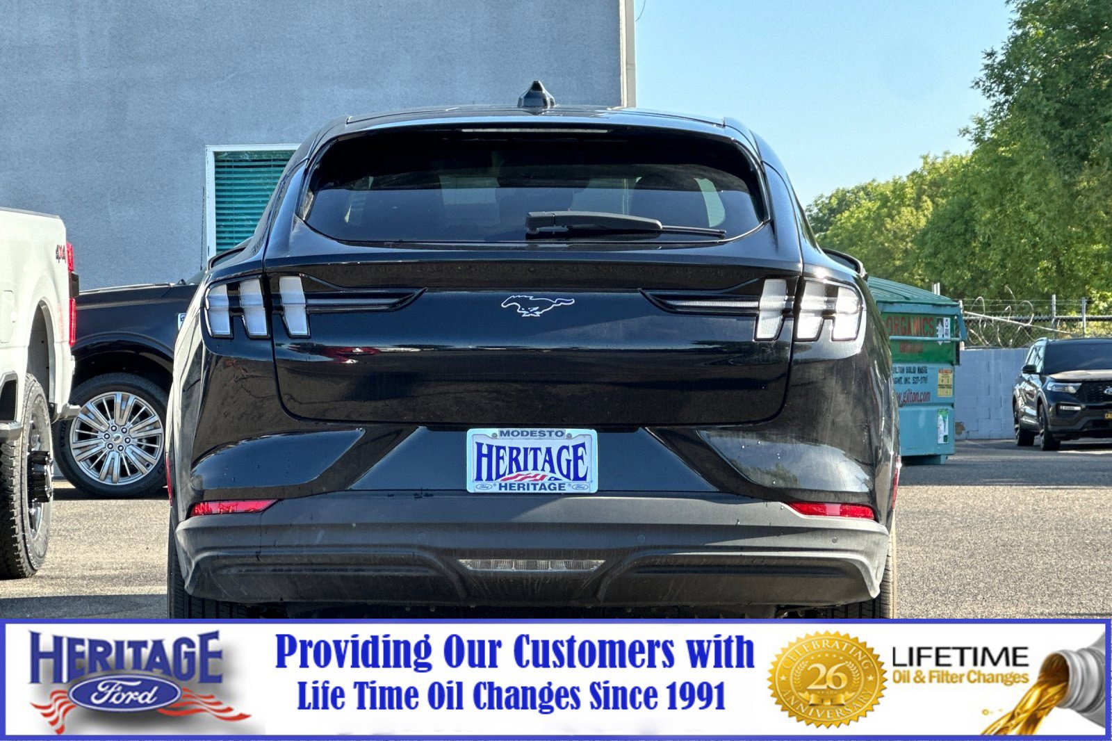 2025 Ford Mustang Mach-E Premium photo 2