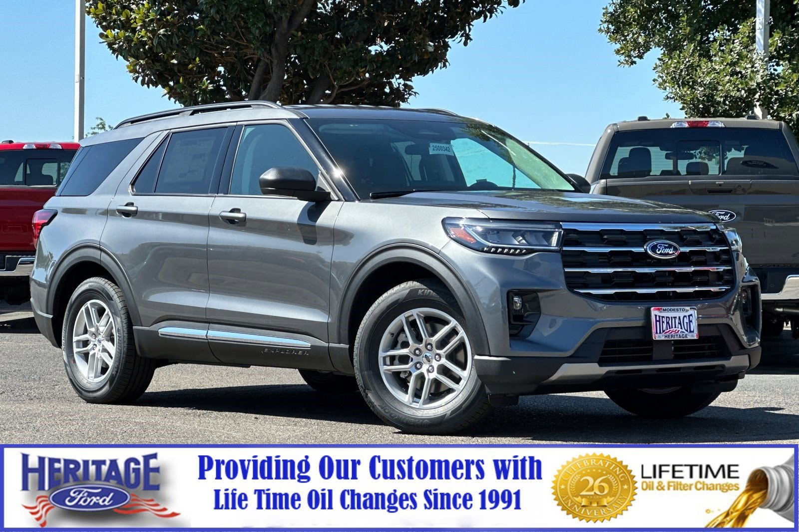 2025 Ford Explorer Active's photo
