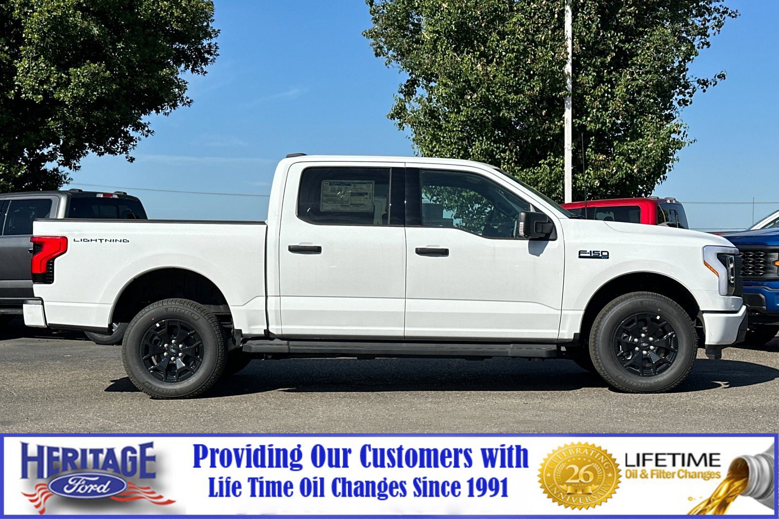 2025 Ford F-150 Lightning XLT photo 2