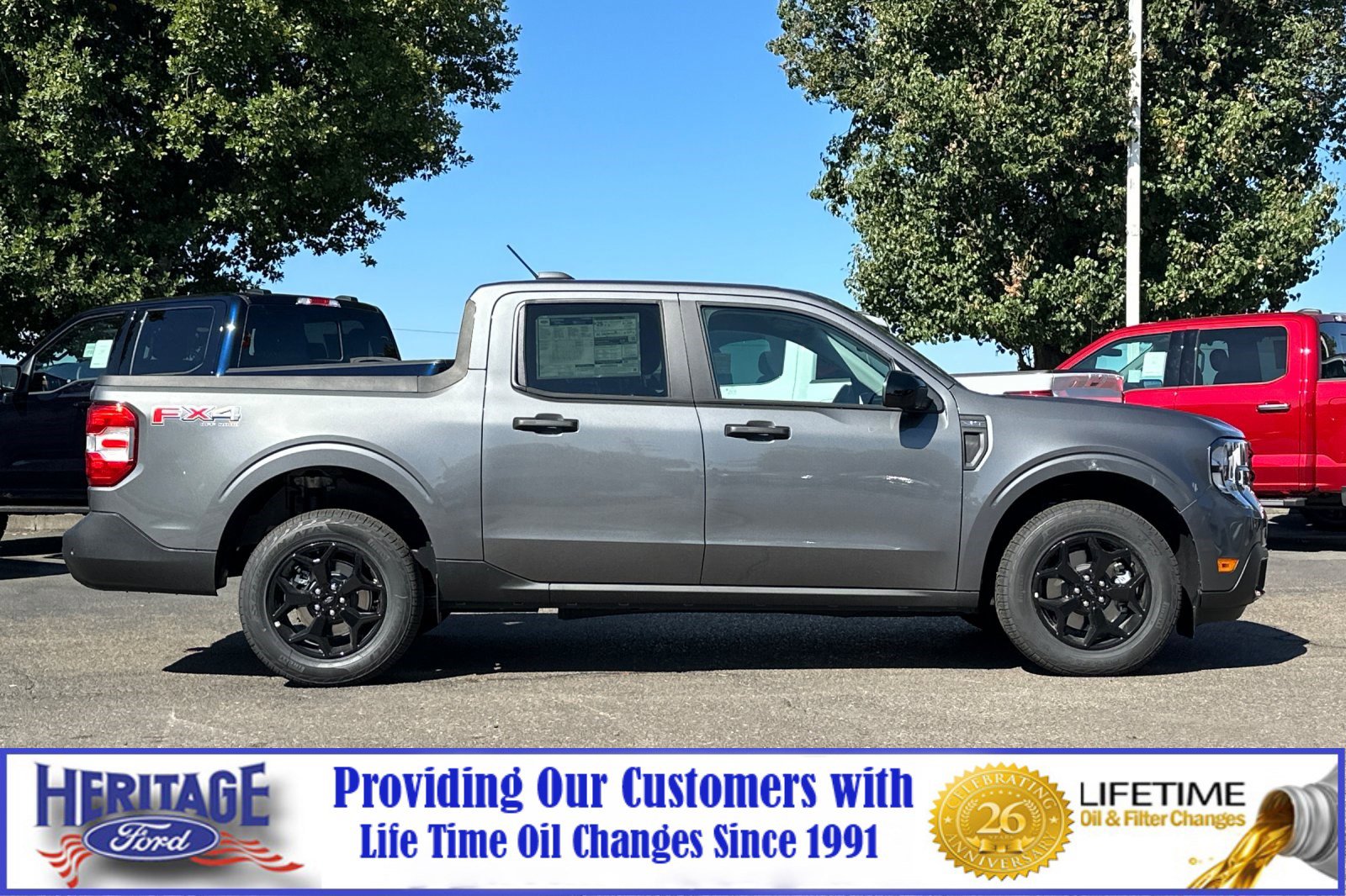 2025 Ford Maverick XLT photo 2