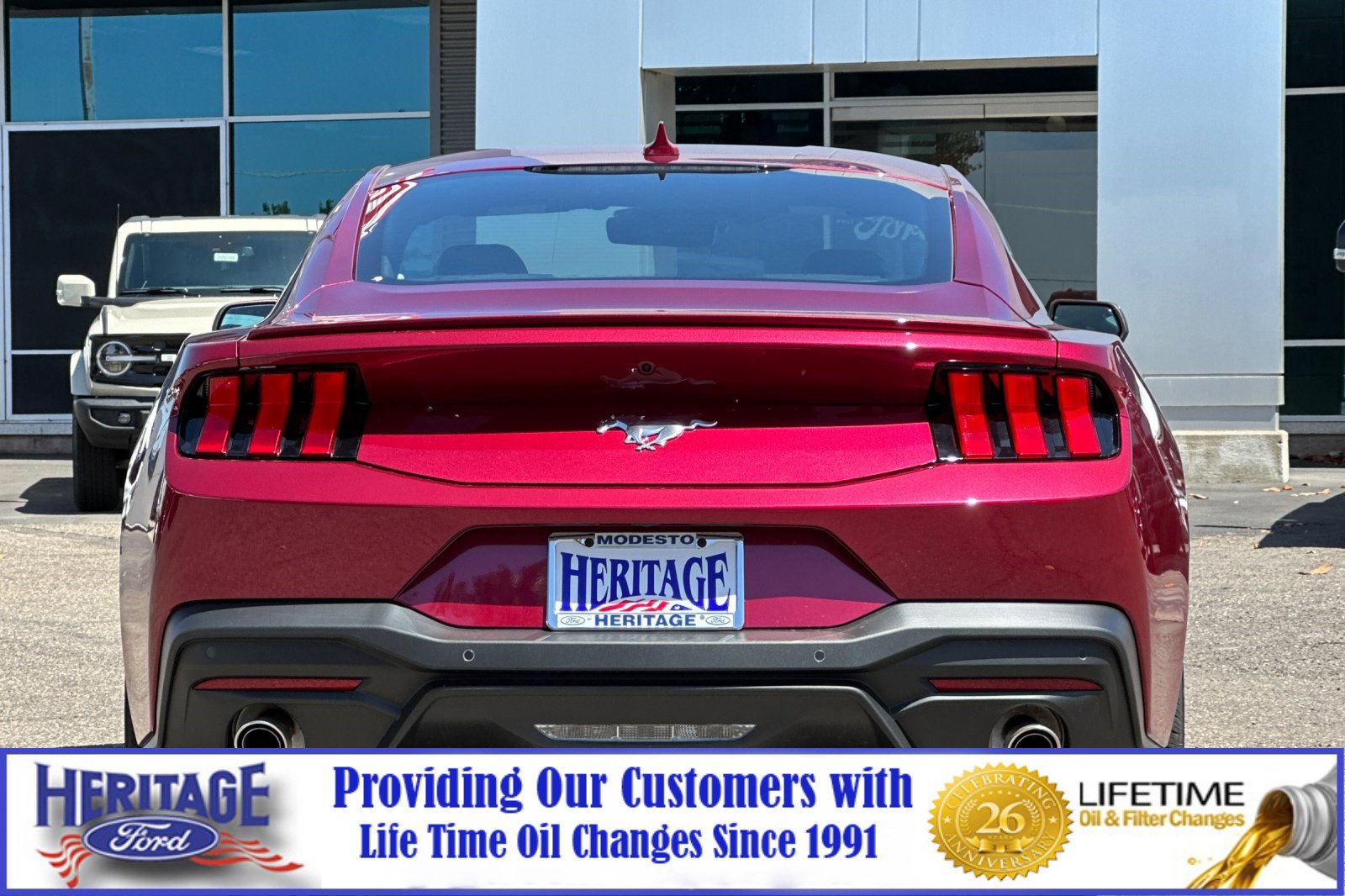 2025 Ford Mustang EcoBoost Premium photo 4
