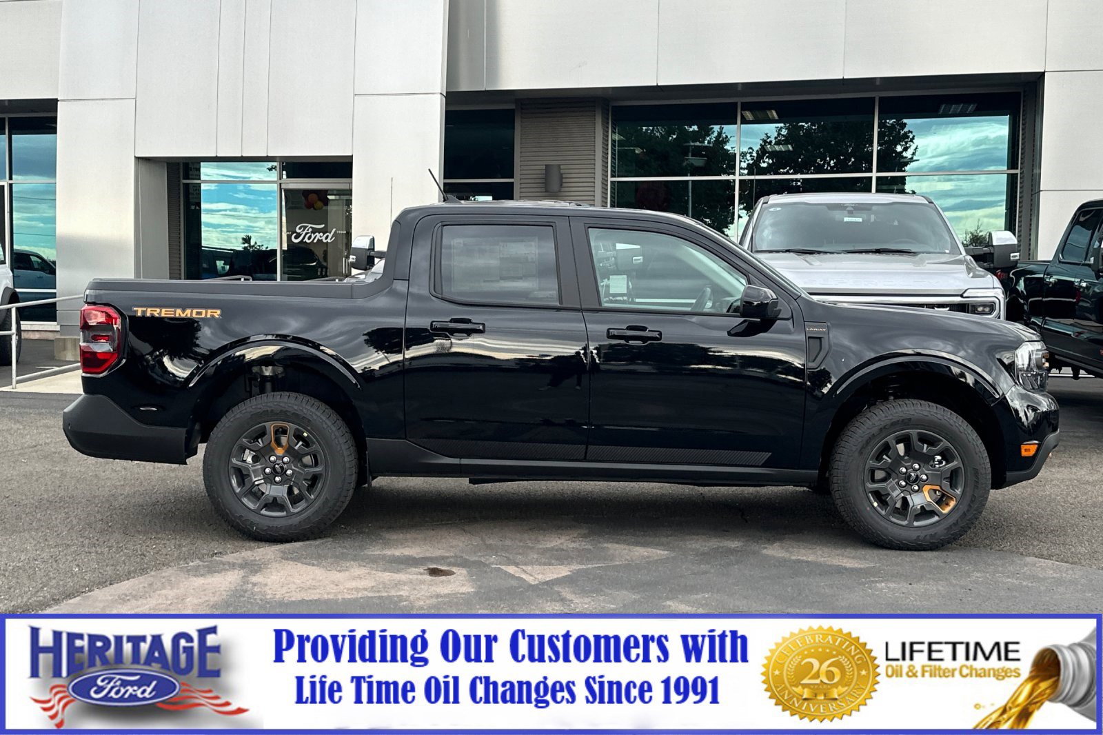 2024 Ford Maverick Lariat Tremor photo 2