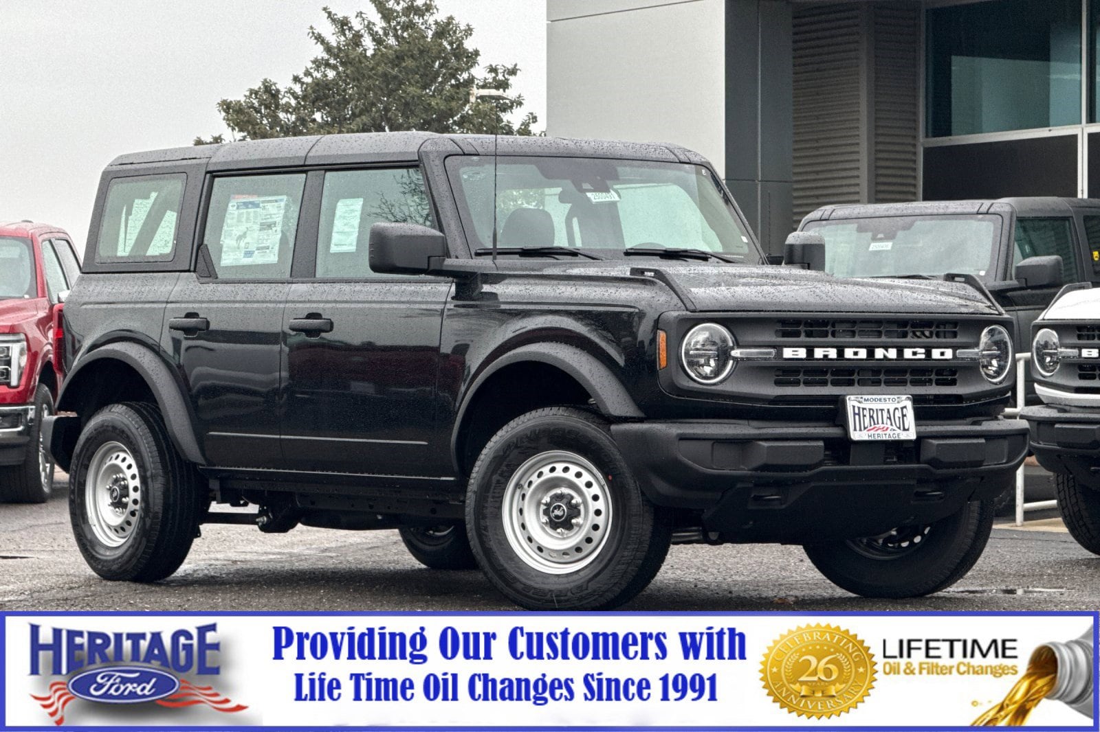 2025 Ford Bronco 4-Door Base's photo