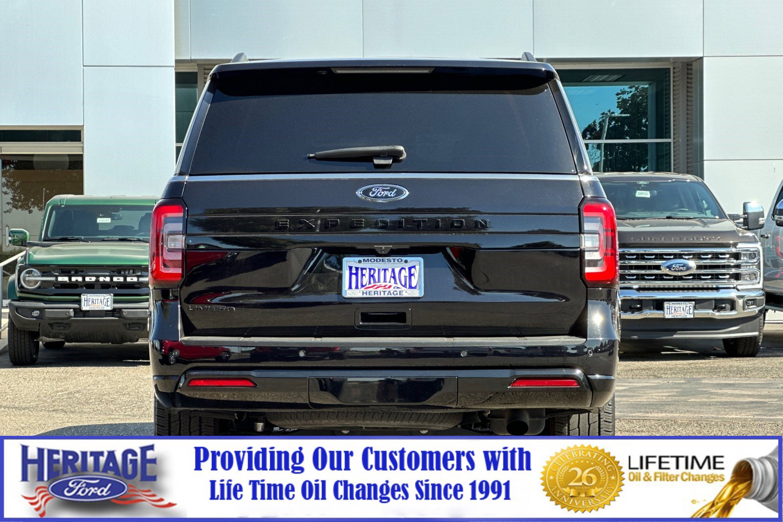 2023 Ford Expedition Limited photo 3