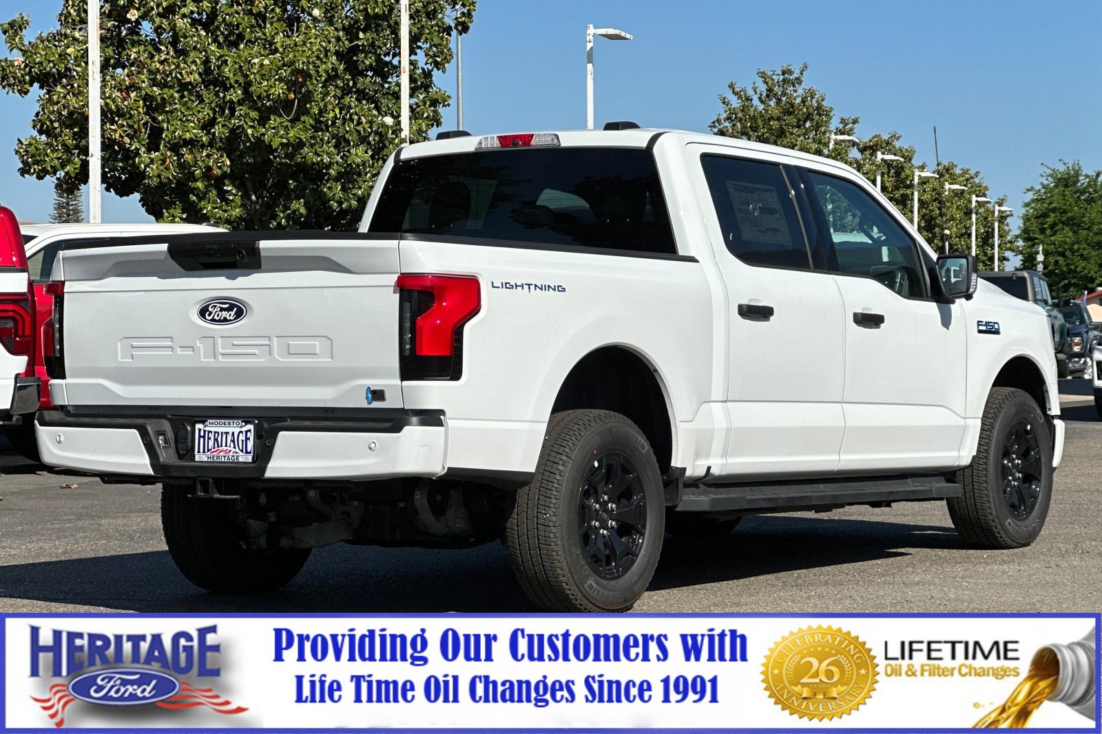 2025 Ford F-150 Lightning XLT photo 3