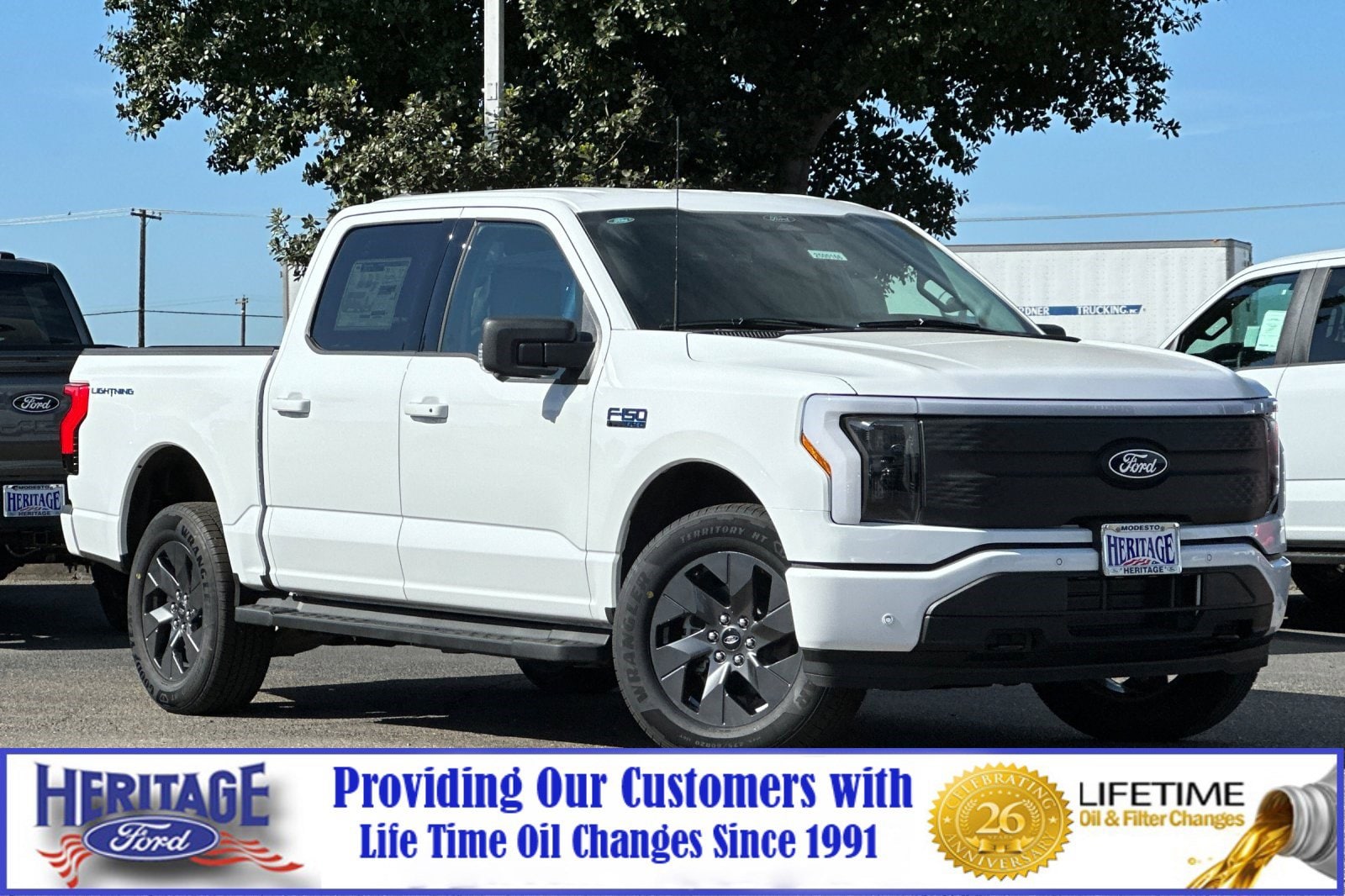 2025 Ford F-150 Lightning Flash's photo