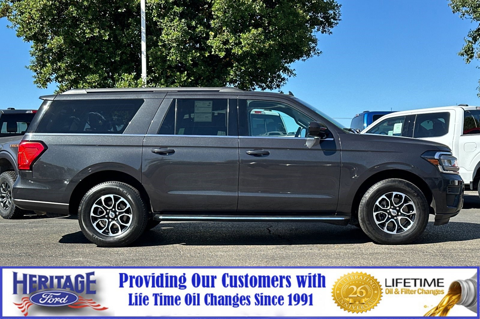 Used 2022 Ford Expedition XLT with VIN 1FMJK1JT1NEA66530 for sale in Modesto, CA
