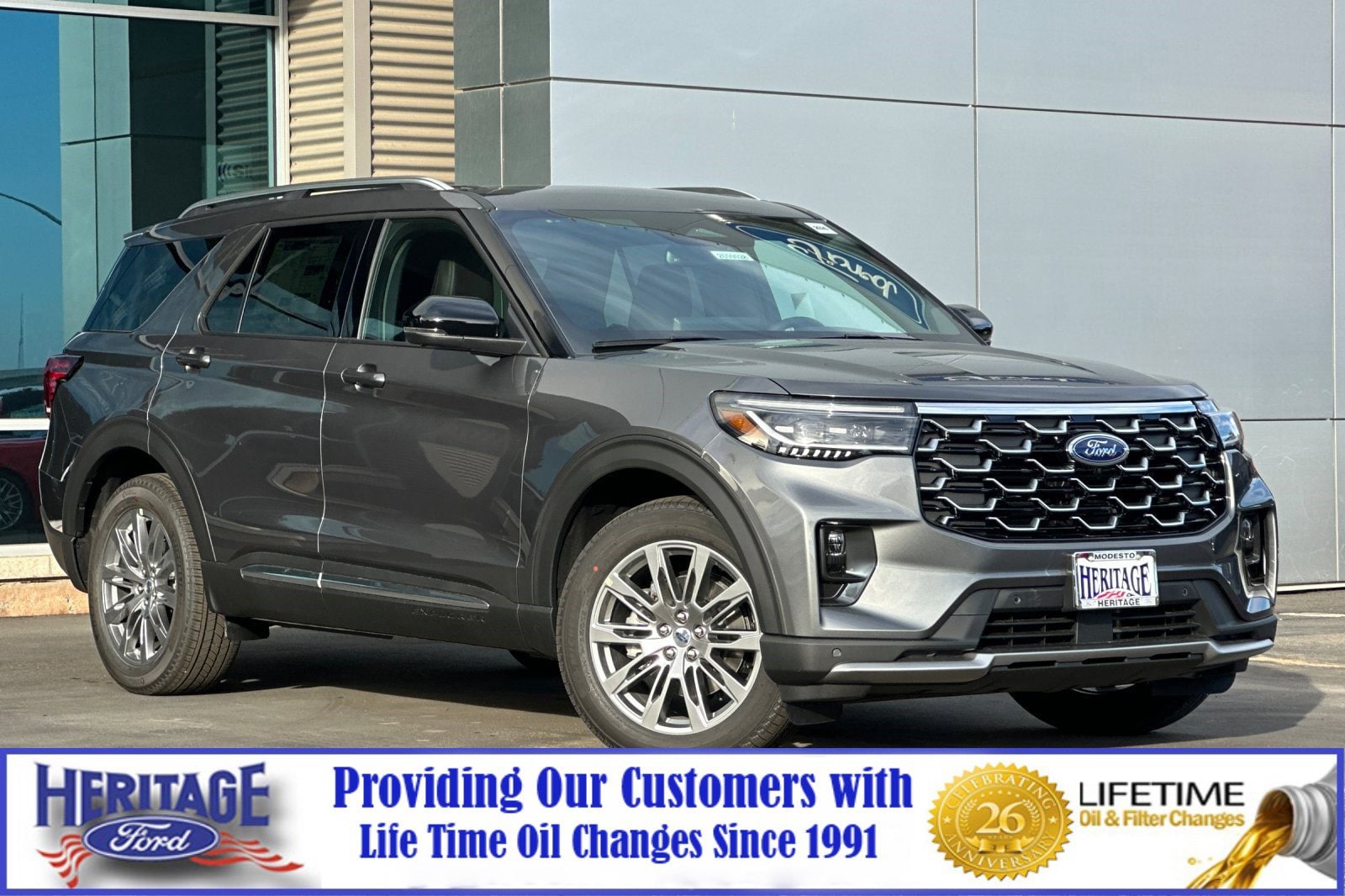 2026 Ford Explorer Platinum's photo