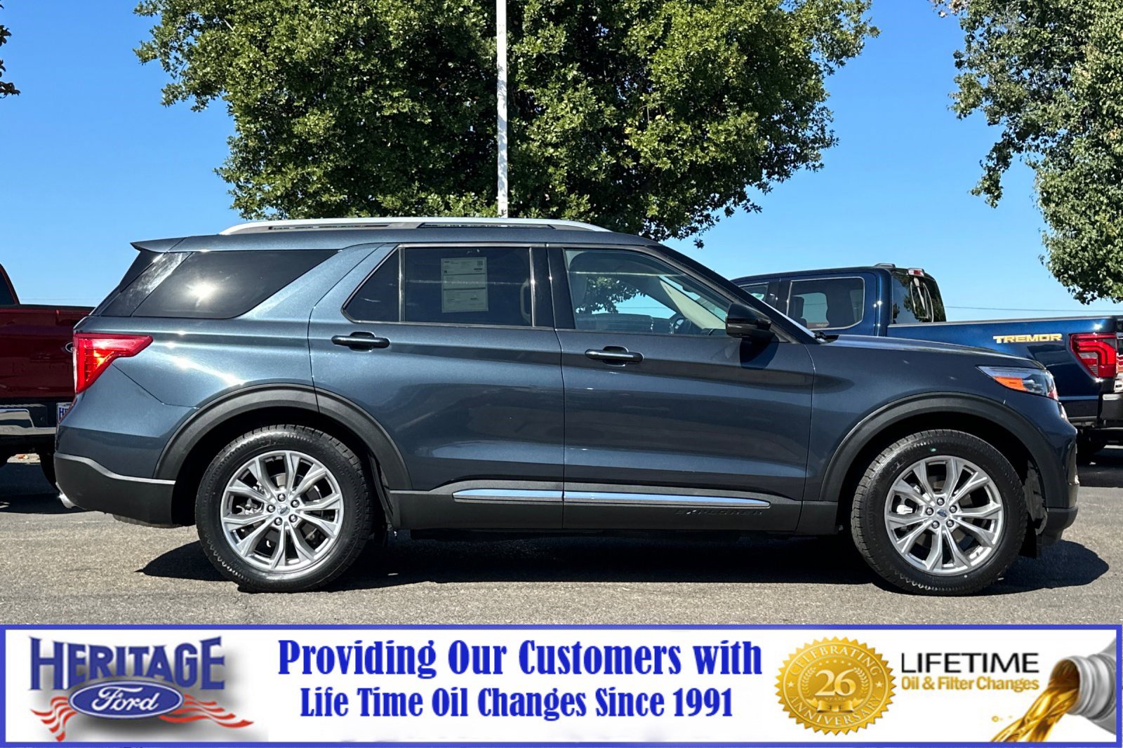 2022 Ford Explorer Limited photo 2