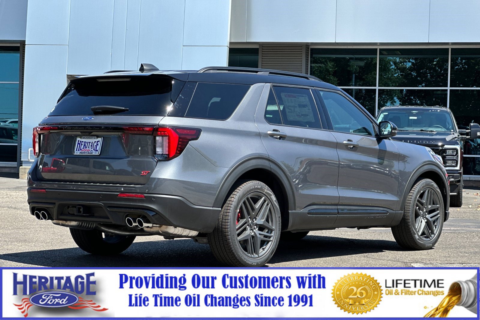 2025 Ford Explorer ST photo 3