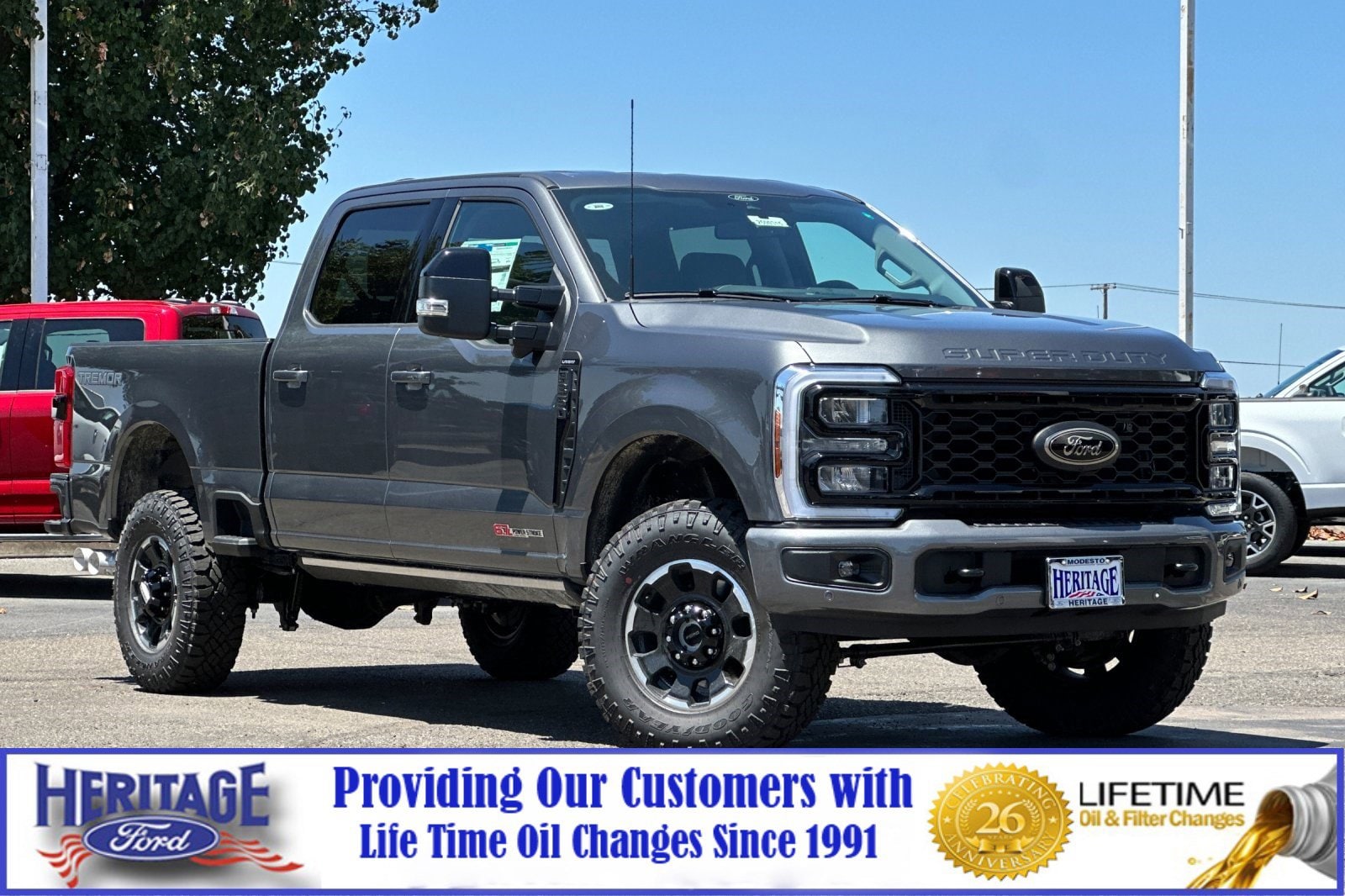 2025 Ford F-350 Super Duty Lariat's photo
