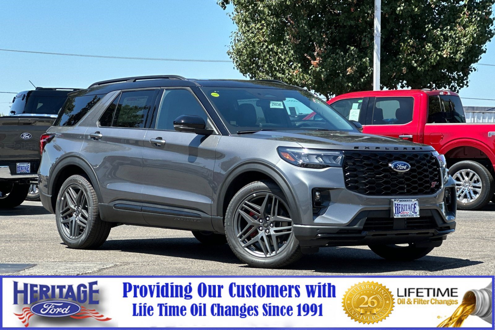 2025 Ford Explorer ST's photo