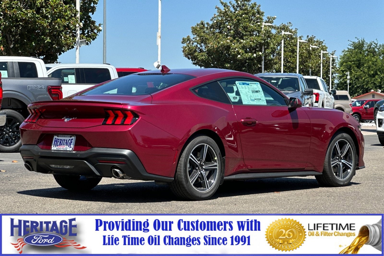 2025 Ford Mustang EcoBoost Premium photo 3