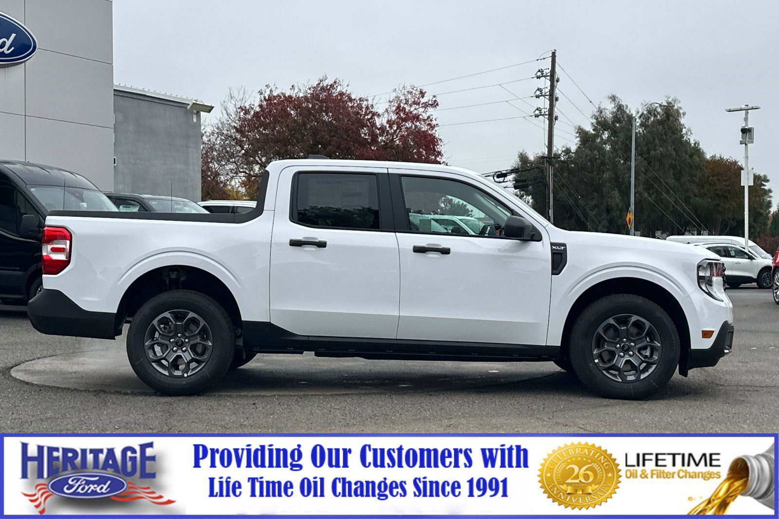 2025 Ford Maverick XLT photo 2